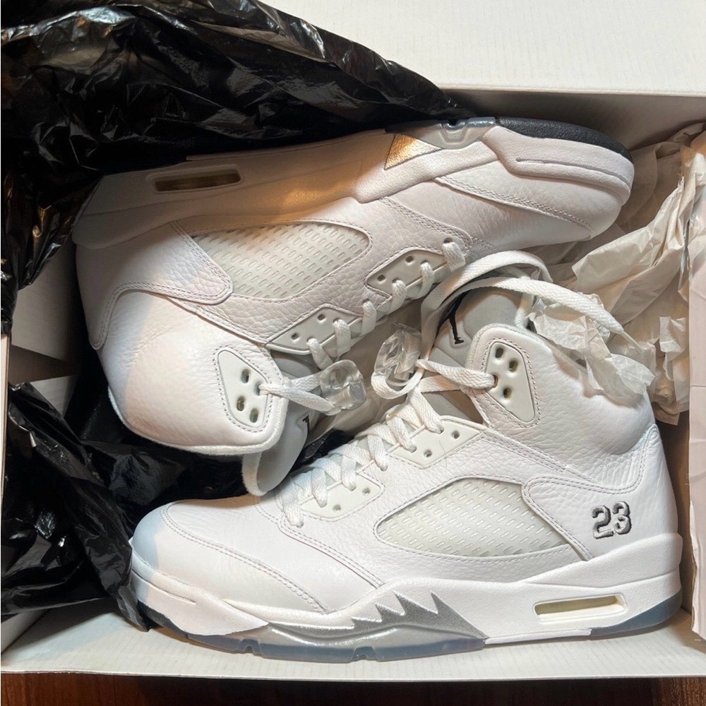 Jordan 5 “WHITE METALLIC”